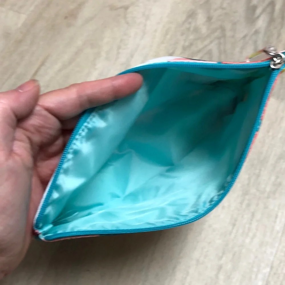 Clinique Makeup Bag Chevron NWOT #2